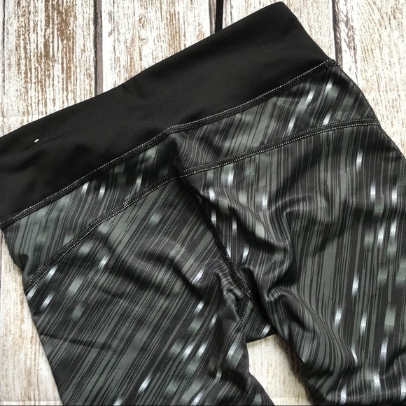 Xersion Workout Capri - Picture 5 of 8